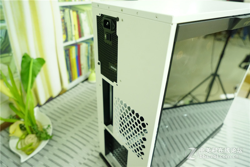 第二期「Z玩主」纯白主题MOD主机 制作进度总结贴