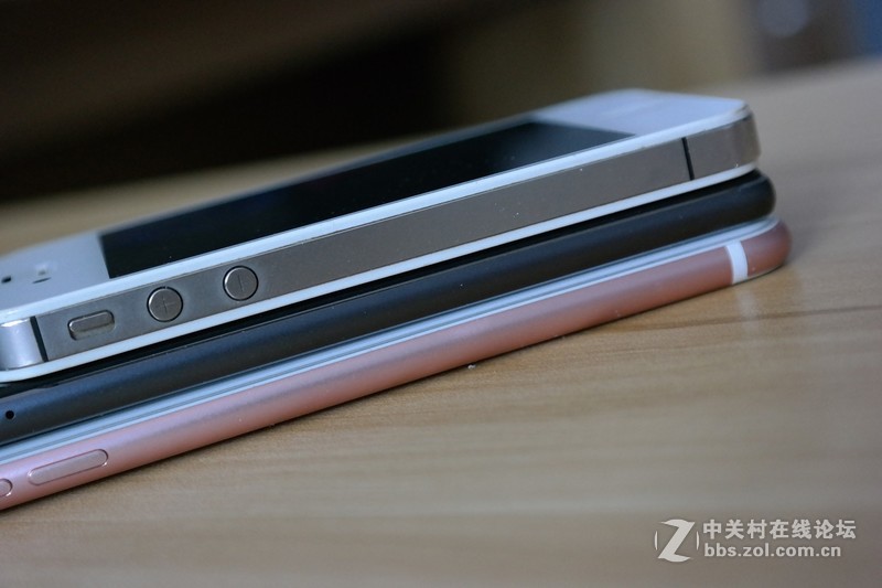 可承担小米1999元经典售价的重任！小米8 SE小屏旗舰评测