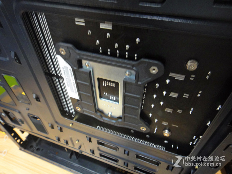 机箱水冷一条龙 鑫谷极光刃水冷装机流程