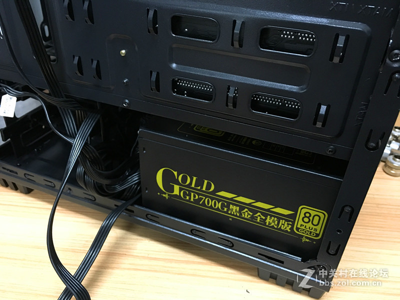 机箱水冷一条龙 鑫谷极光刃水冷装机流程