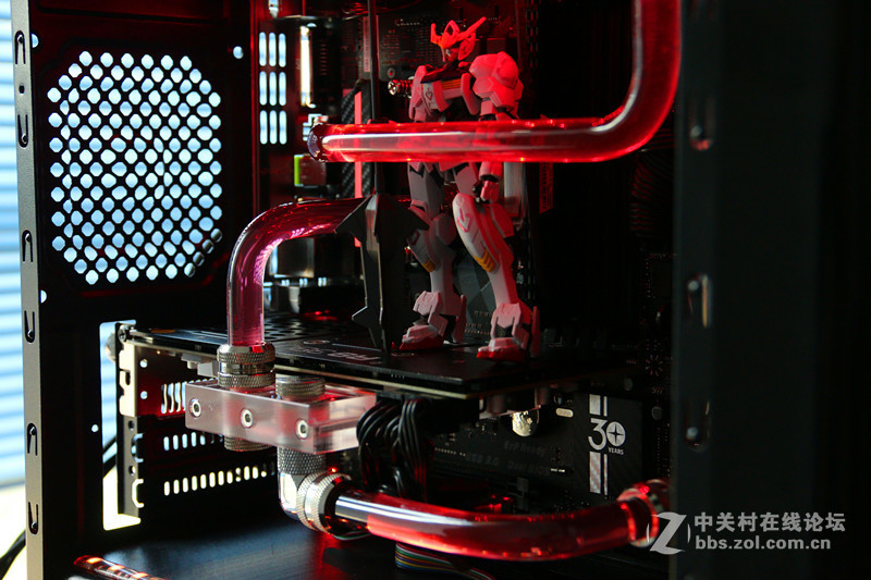 机箱水冷一条龙 鑫谷极光刃水冷装机流程