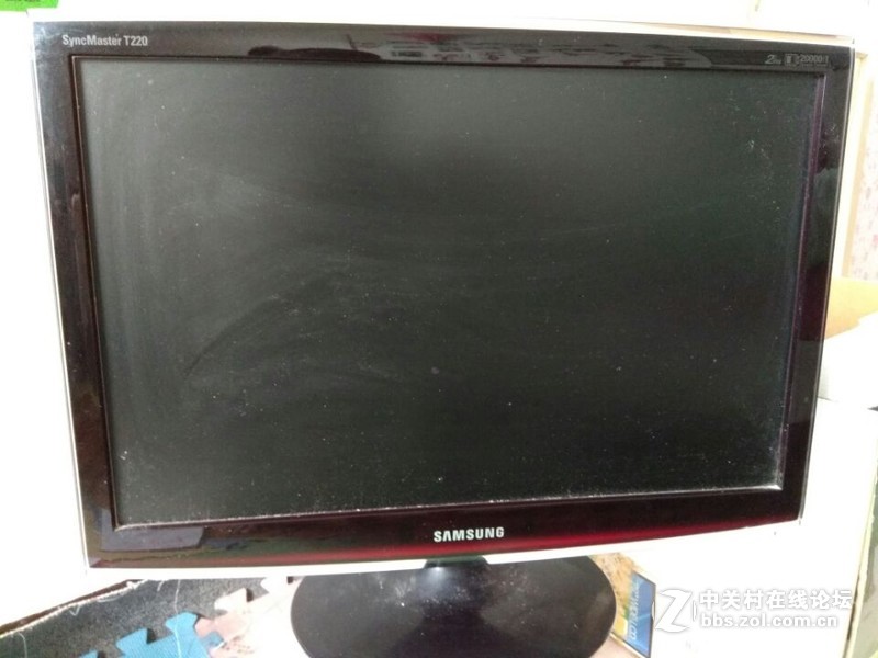 北京本地出一台星空体育平台T220  ,箱说齐全。