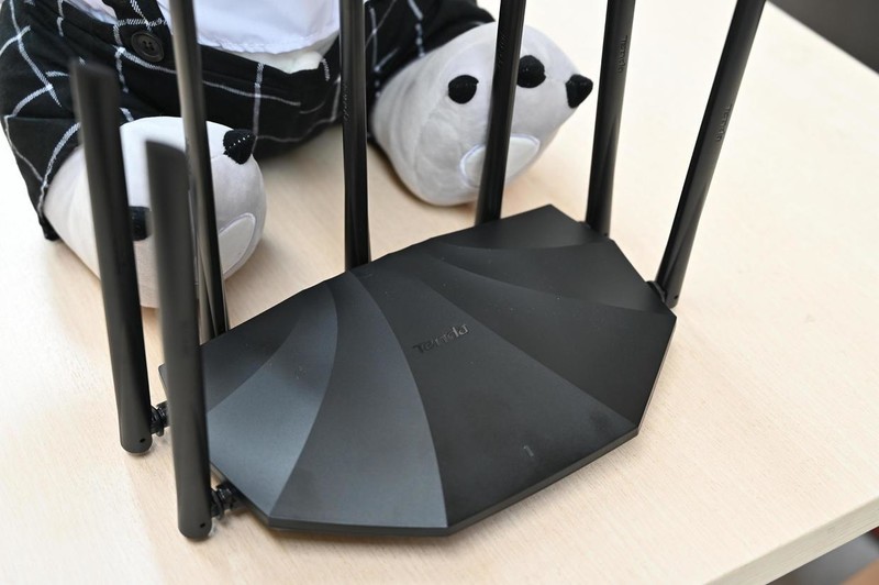 7天线的实用型路由器，快速稳定才好用，腾达AC23体验
