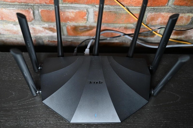 7天线的实用型路由器，快速稳定才好用，腾达AC23体验