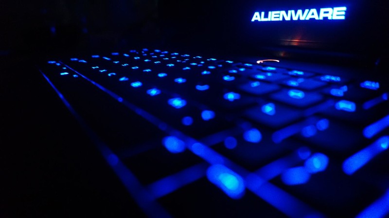 家中最美夜色 Alienware 15开箱图赏