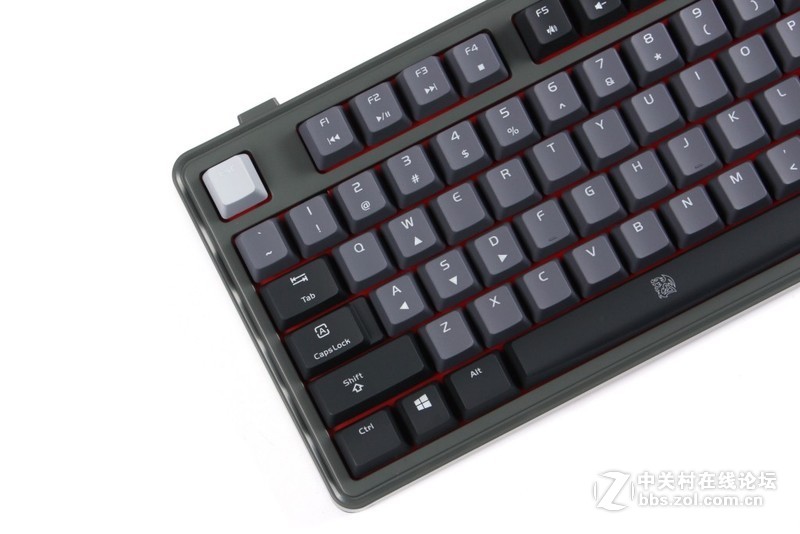 创世战车版——Tt eSPORTS拓荒者PRO机械键盘评测