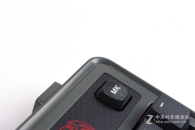 创世战车版——Tt eSPORTS拓荒者PRO机械键盘评测