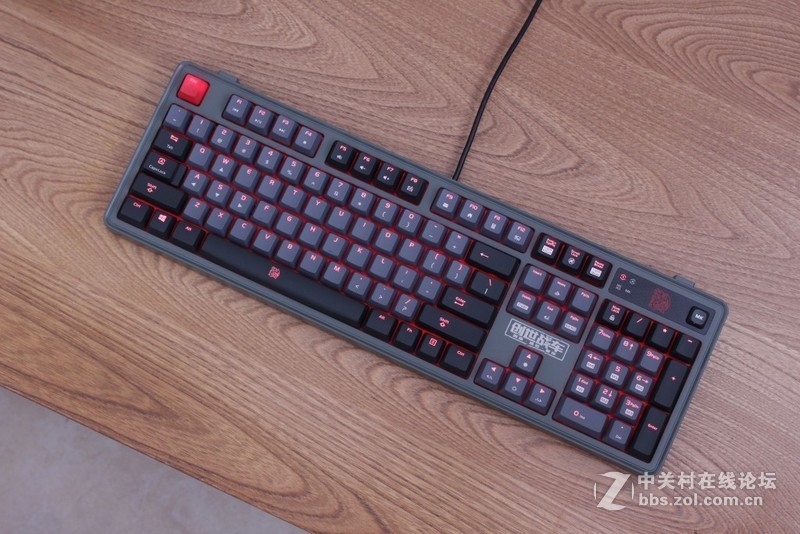 创世战车版——Tt eSPORTS拓荒者PRO机械键盘评测