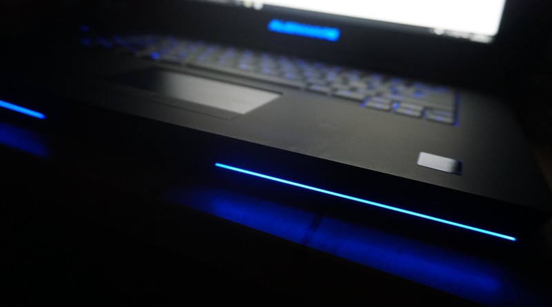 家中最美夜色 Alienware 15开箱图赏