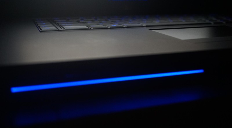 家中最美夜色 Alienware 15开箱图赏