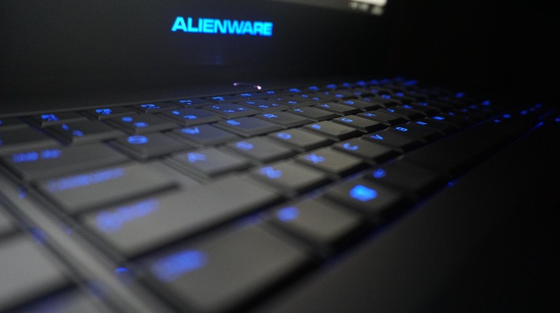 家中最美夜色 Alienware 15开箱图赏