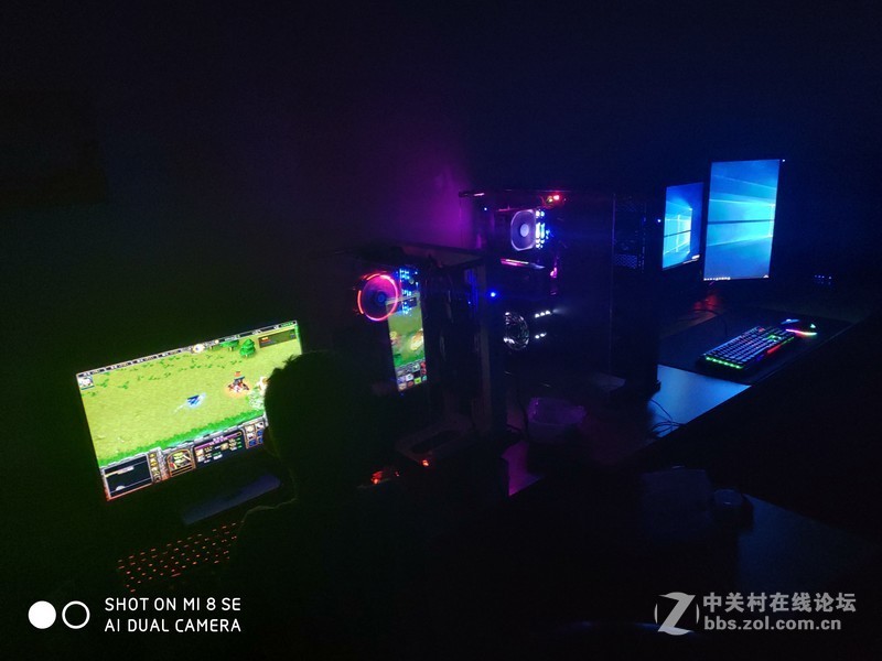 可承担小米1999元经典售价的重任！小米8 SE小屏旗舰评测