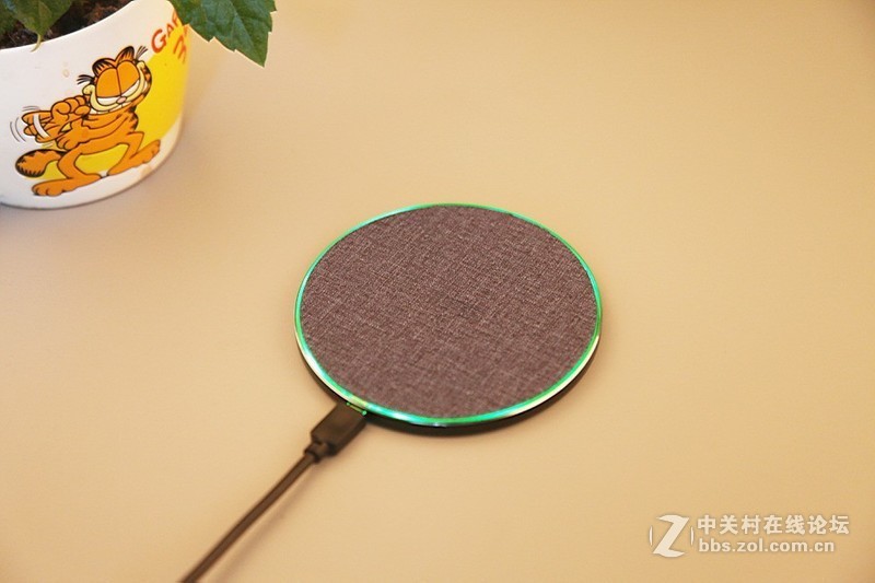 39元的SSK飚王10W无线快充开箱