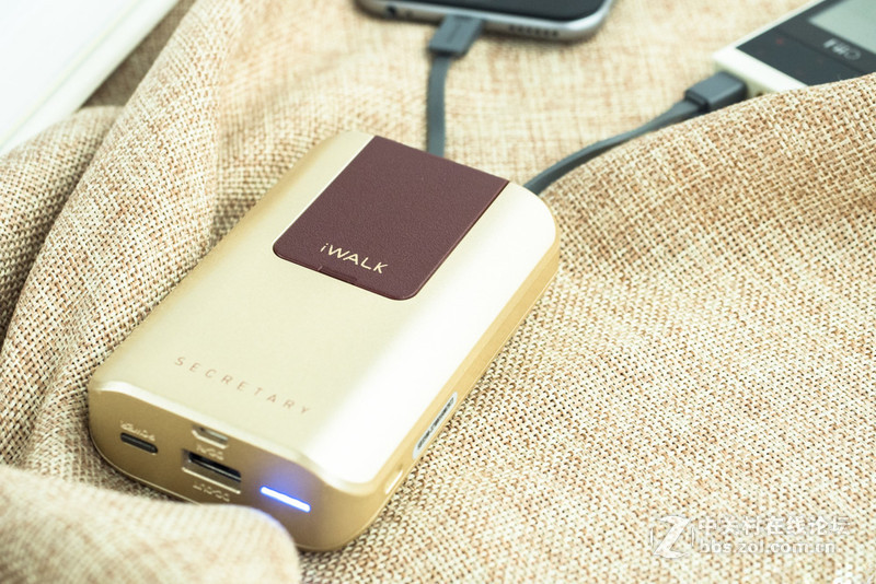 从iWALK秘书宝论一款移动电源该有的自我修养