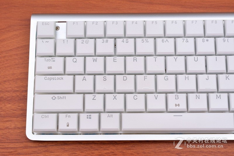 走了几年终于到了里程碑，RK929速写蓝牙双模式超薄机械键盘体验
