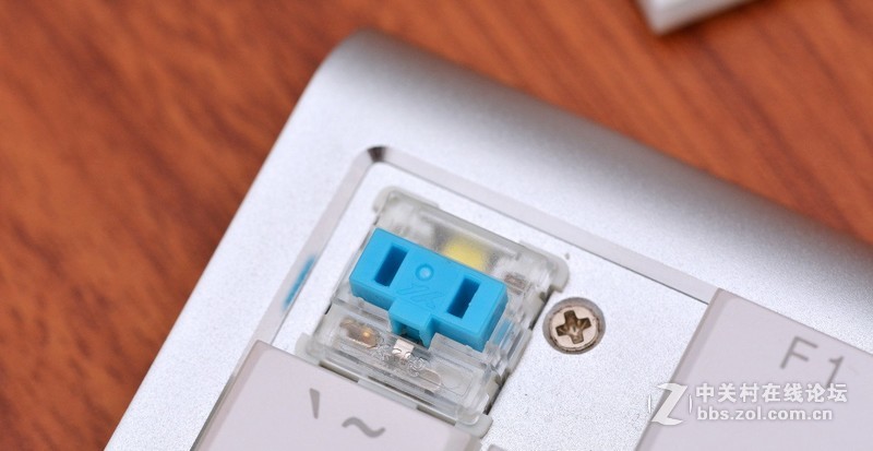 走了几年终于到了里程碑，RK929速写蓝牙双模式超薄机械键盘体验