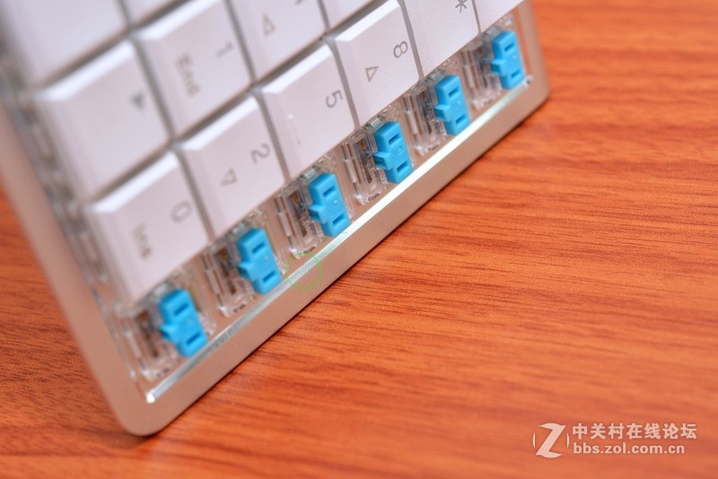 走了几年终于到了里程碑，RK929速写蓝牙双模式超薄机械键盘体验