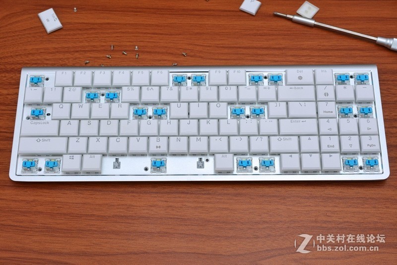 走了几年终于到了里程碑，RK929速写蓝牙双模式超薄机械键盘体验