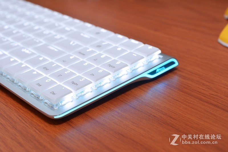 走了几年终于到了里程碑，RK929速写蓝牙双模式超薄机械键盘体验
