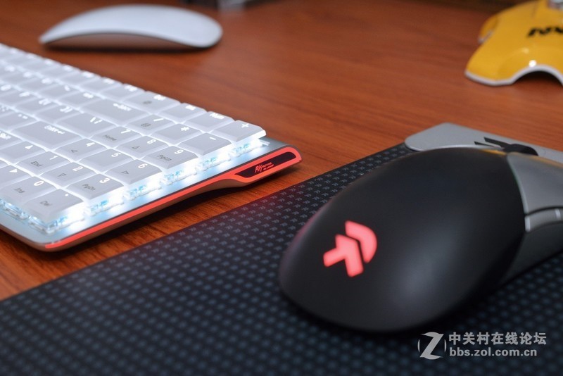 走了几年终于到了里程碑，RK929速写蓝牙双模式超薄机械键盘体验