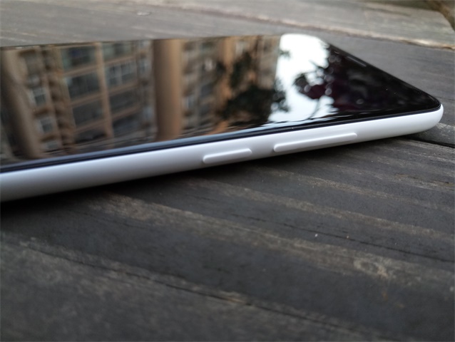 #轻巧长续航#继续颜值后肌肉也有了—魅蓝5开箱分享