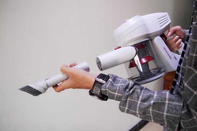 999元的无线吸尘器能干嘛？除尘又除螨，一机多用