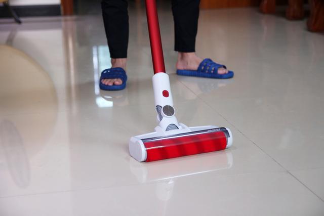 999元的无线吸尘器能干嘛？除尘又除螨，一机多用