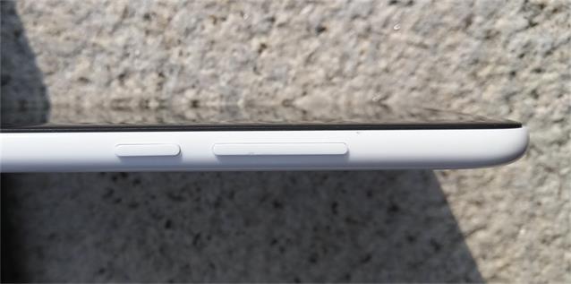 #轻巧长续航#继续颜值后肌肉也有了—魅蓝5开箱分享