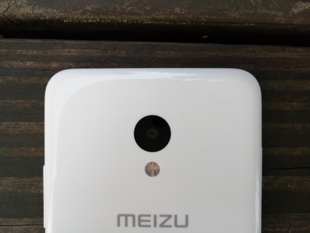 #轻巧长续航#继续颜值后肌肉也有了—魅蓝5开箱分享