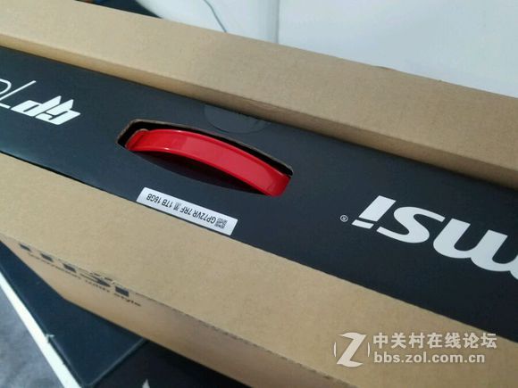 微星GP72VR 7RF-297CN开箱 直播升级固态硬盘 大固态