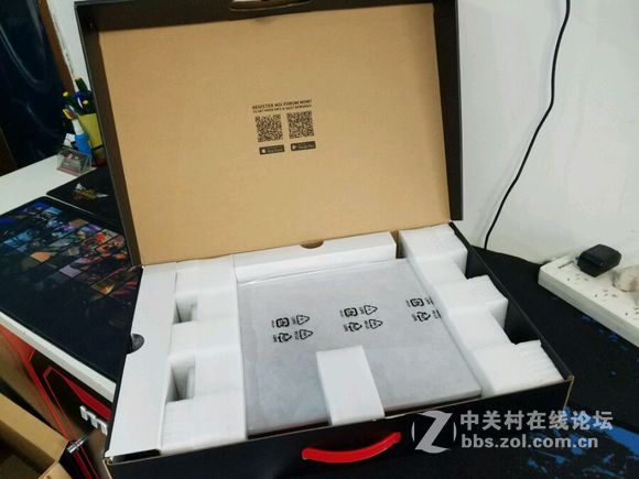 微星GP72VR 7RF-297CN开箱 直播升级固态硬盘 大固态