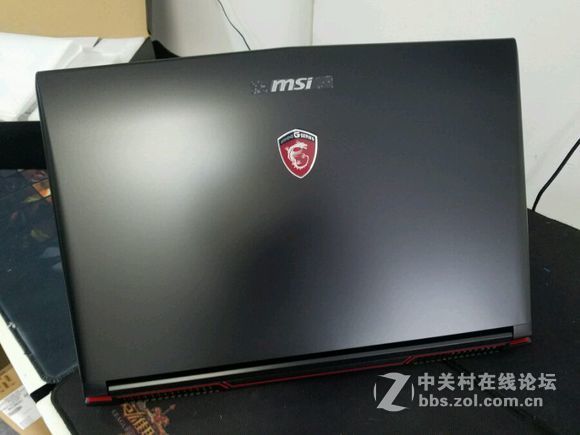 微星GP72VR 7RF-297CN开箱 直播升级固态硬盘 大固态