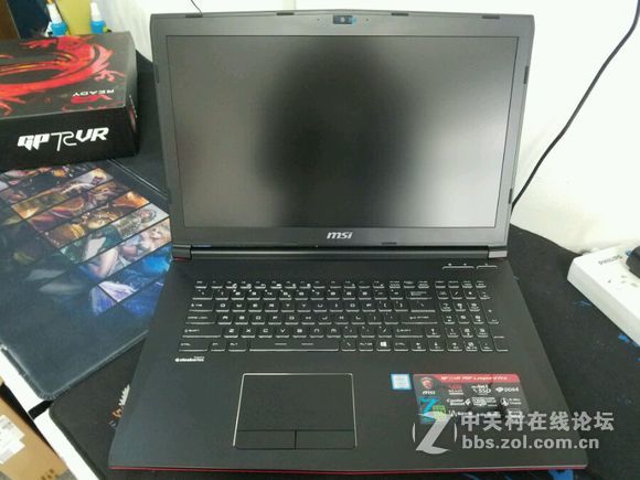 微星GP72VR 7RF-297CN开箱 直播升级固态硬盘 大固态