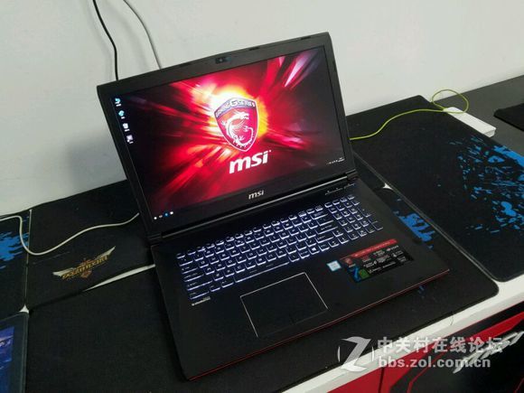 微星GP72VR 7RF-297CN开箱 直播升级固态硬盘 大固态