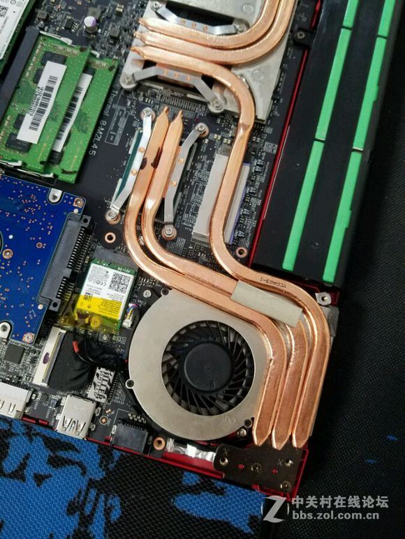 微星GP72VR 7RF-297CN开箱 直播升级固态硬盘 大固态