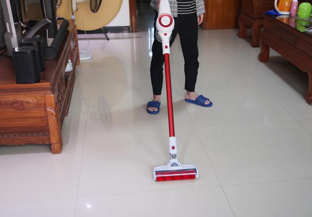 999元的无线吸尘器能干嘛？除尘又除螨，一机多用