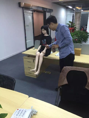 雷小蝶有话说：如果你追到我，我就让你嘿嘿嘿