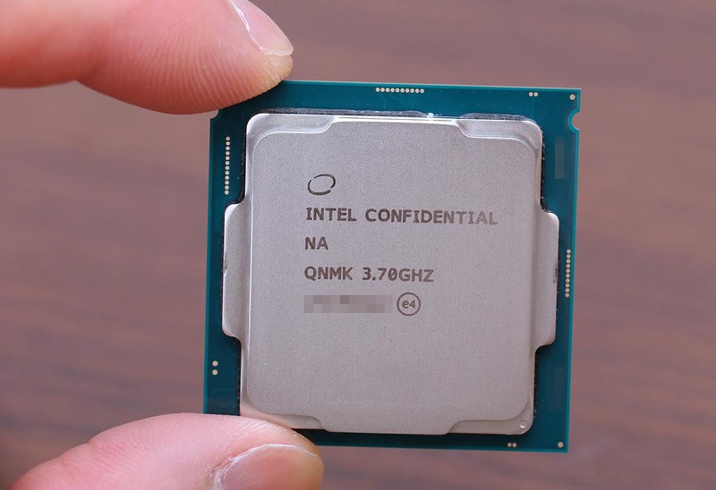 怒超 5.3G，i7-8700K + 微星 Z370 GODLIKE GAMING 装机超频小测