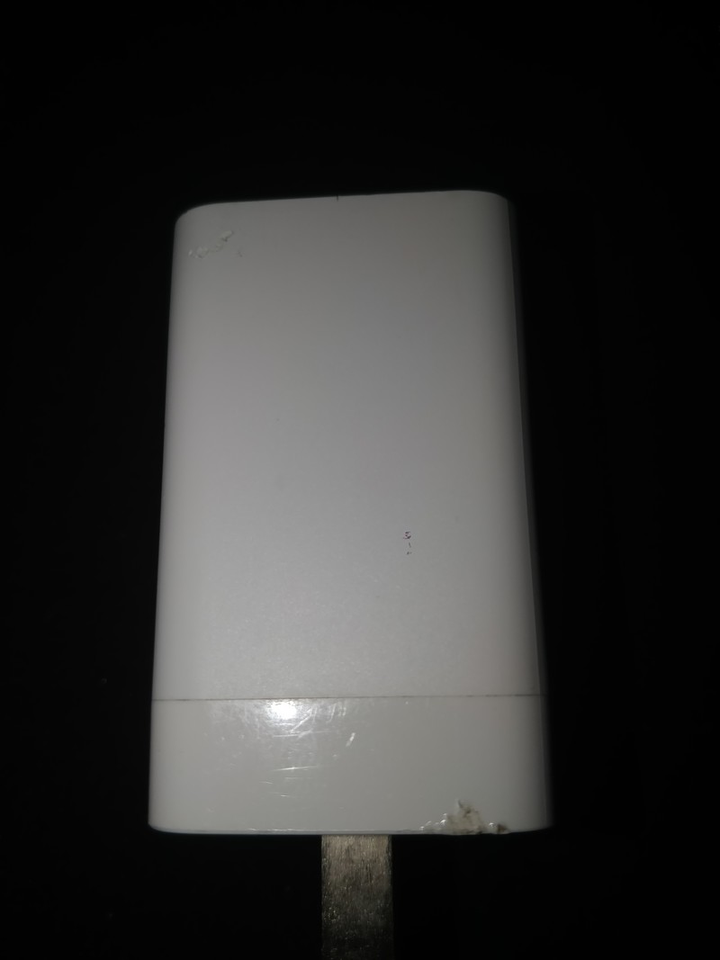 一加充电器五米高意外摔下，现在充电发烫充电慢什么原因