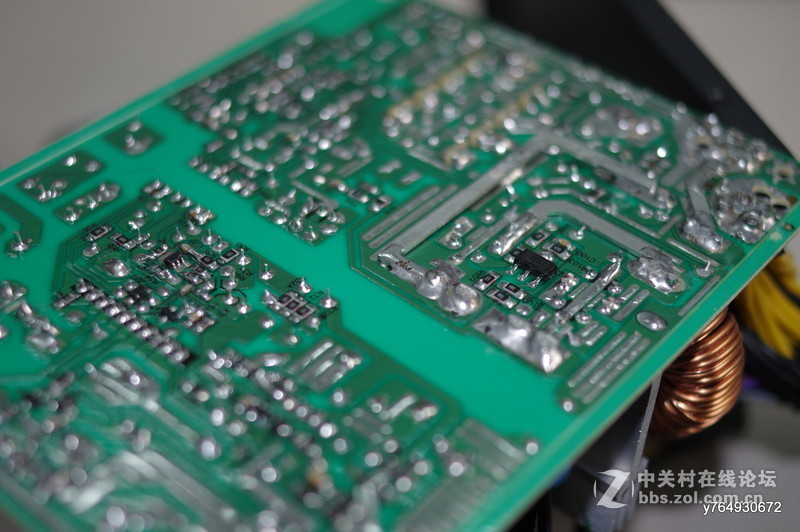 游戏悍将霸道6 R550镀金非模组试用+果然霸气十足！（开箱）