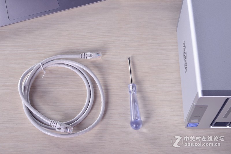 数字生活扁平化，铁威马F2-221 nas上手评测！