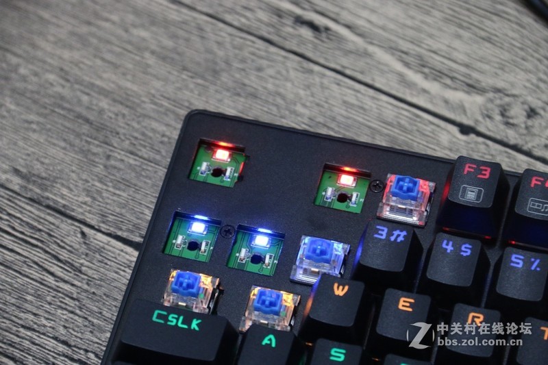 不仅是G光轴，GK60采用自动化流水线装配，你服没？