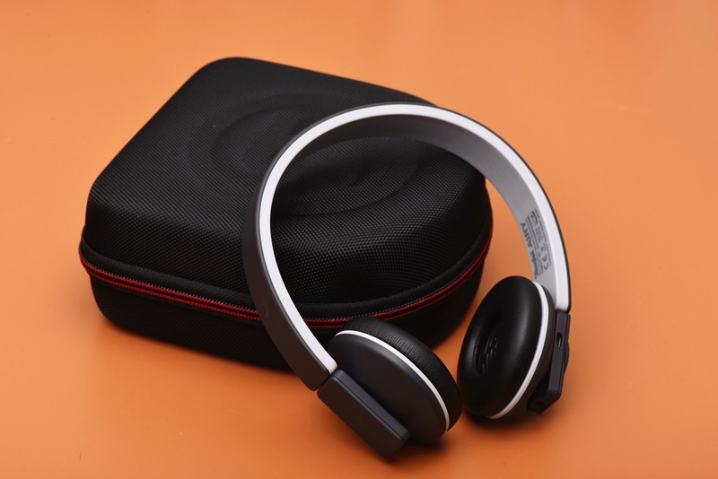 出街耳机也要德味，德斐尔Teufel Airy双模耳机试玩