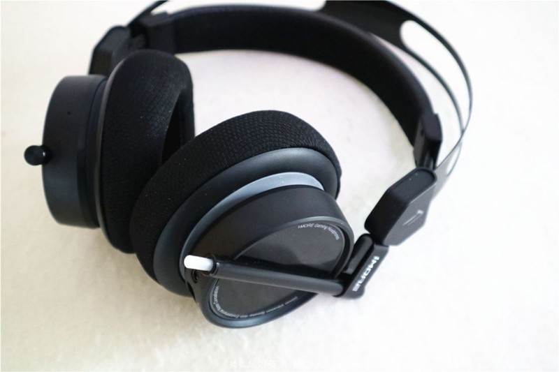 万魔 Spearhead VR电竞耳机上手：杰伦吃鸡也靠它！