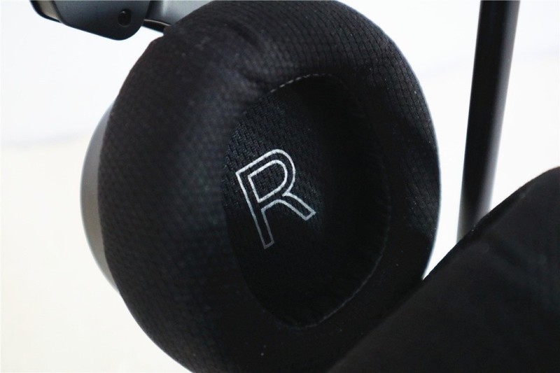 万魔 Spearhead VR电竞耳机上手：杰伦吃鸡也靠它！