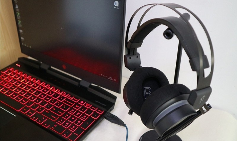 万魔 Spearhead VR电竞耳机上手：杰伦吃鸡也靠它！