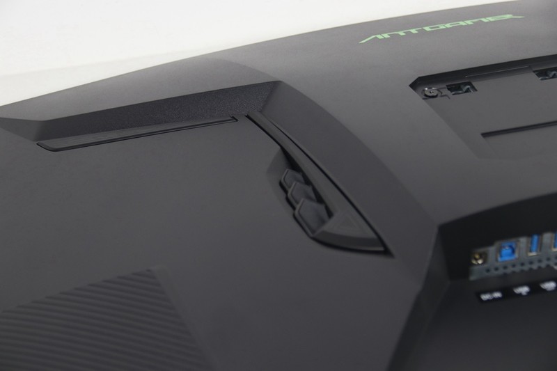 200Hz极速传说，蚂蚁电竞显示器超速作业！