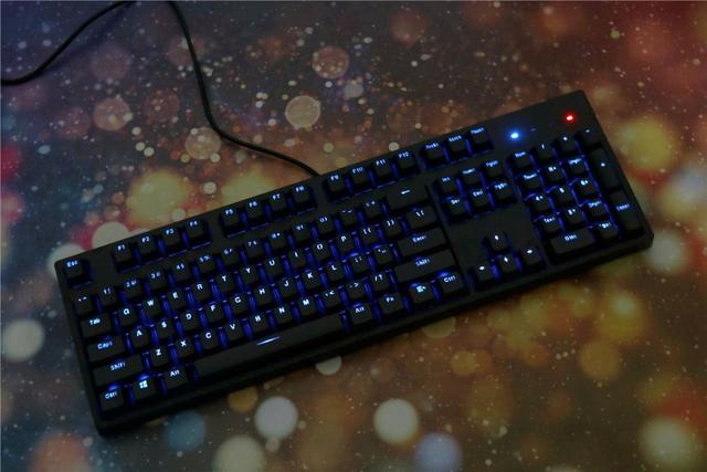 国产又一款精品键盘上市-雷柏 V708机械键盘上手简评！