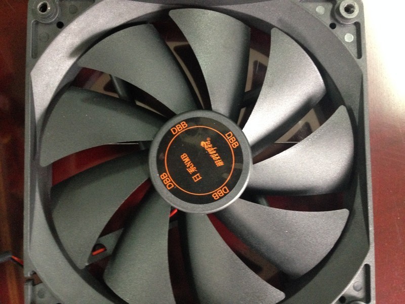 游戏悍将霸道6 R550电源拆解篇