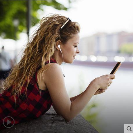 今天搞活动，原装正品耳机4.8元 买一送一 只限今天！！！